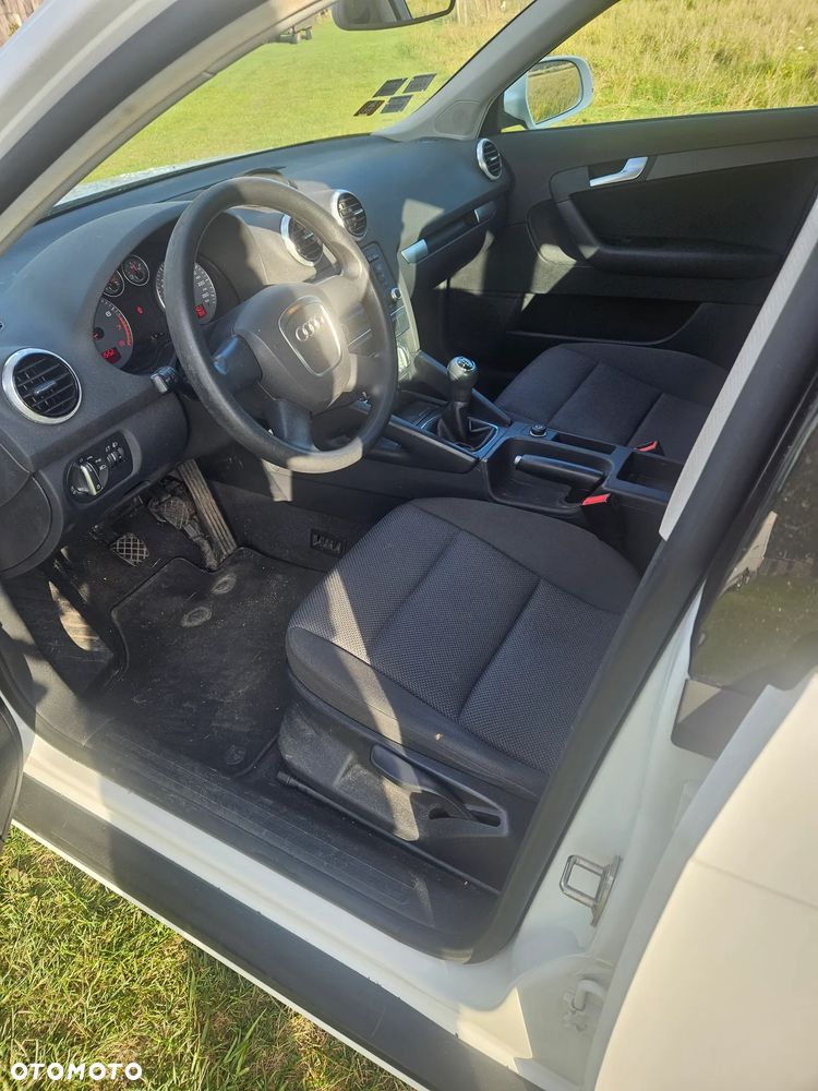 Audi A3 Sportback - 16