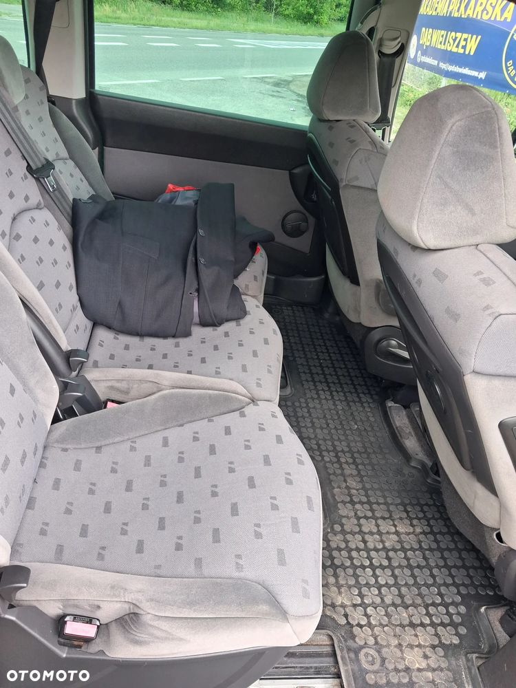 Peugeot 807 2.0 HDi SR - 10