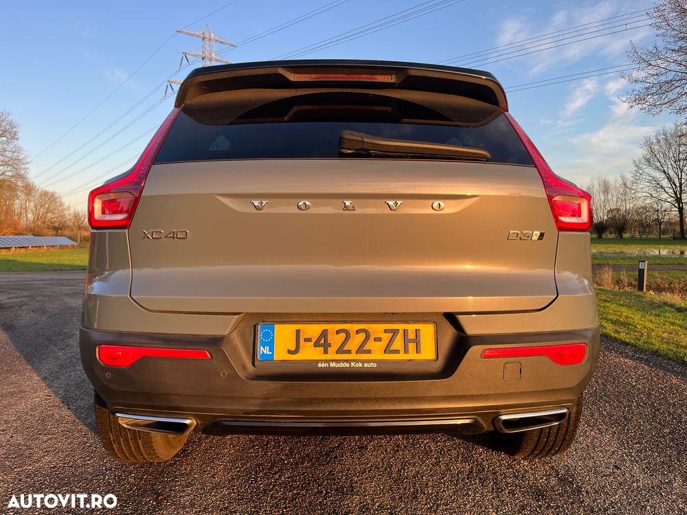 Volvo XC 40 D3 AWD R-Design - 12