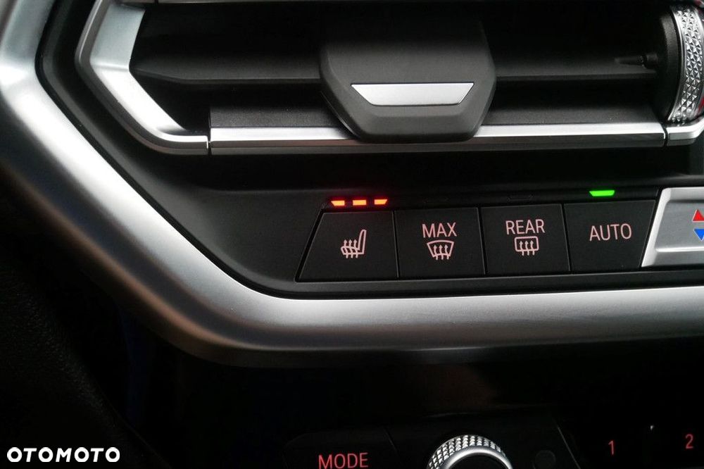 BMW X4 - 29
