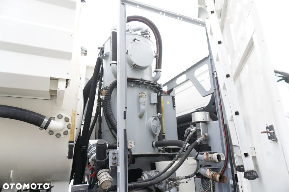 MAN TGM 26.340 / Zabudowa WUKO Rivard 11,8 m3 / 120 tys. km / oś skrętna - 12