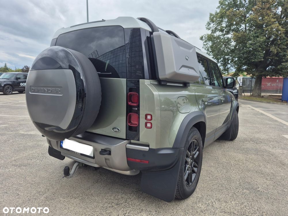 Land Rover Defender 110 D200 X-Dynamic SE - 4