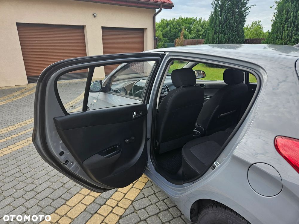 Hyundai i20 1.25 Classic + - 11