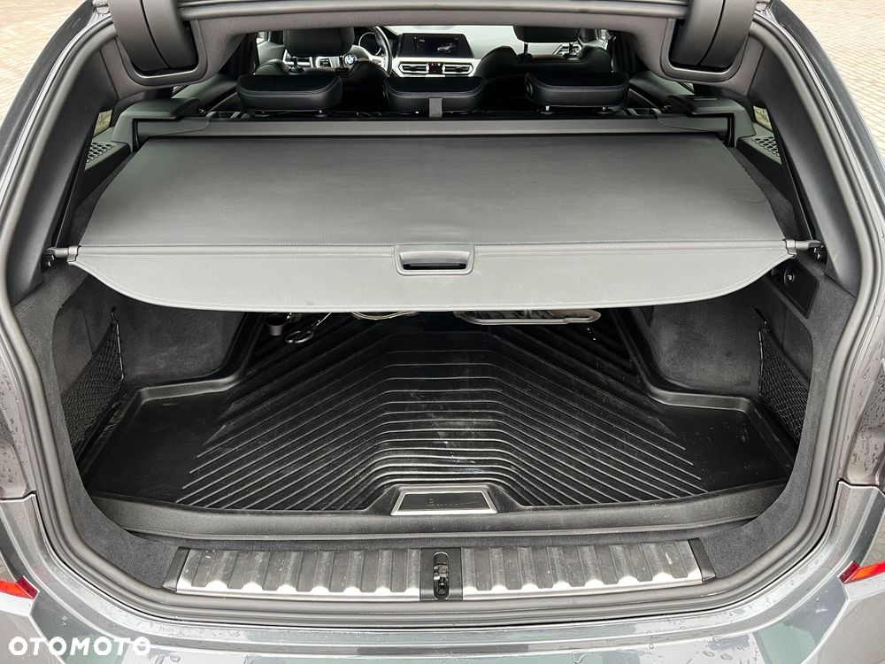 BMW Seria 3 320d M Sport Shadow - 17