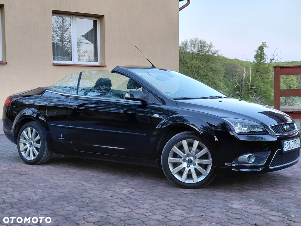 Ford Focus 2.0 16V Titanium - 19
