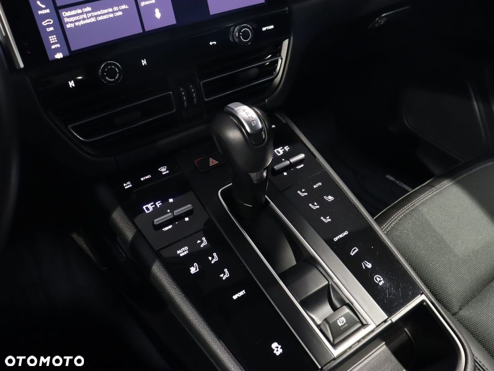 Porsche Macan Standard - 26