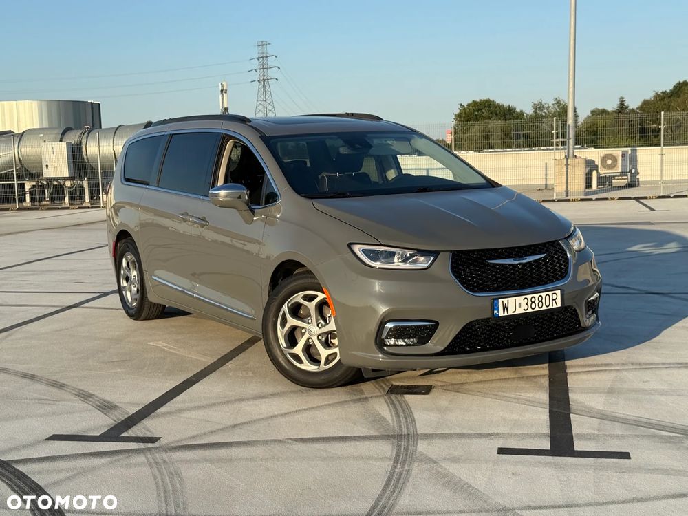 Chrysler Pacifica - 6