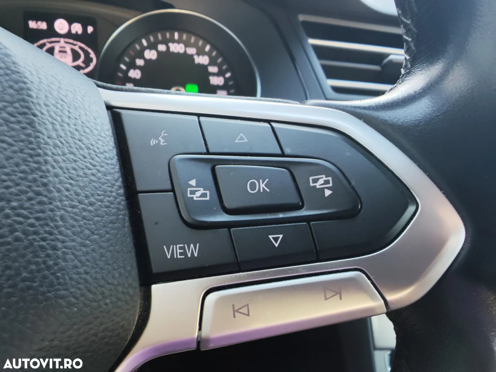 Volkswagen Passat 1.5 TSI ACT DSG Advance - 14