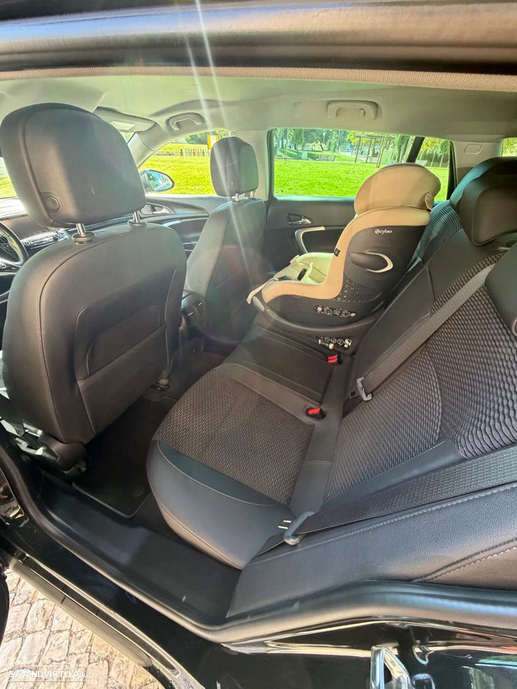 Opel Insignia Sports Tourer - 18