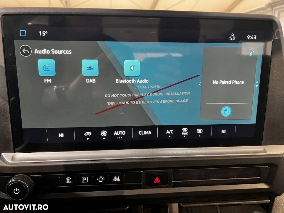 Volkswagen Caravelle - 12