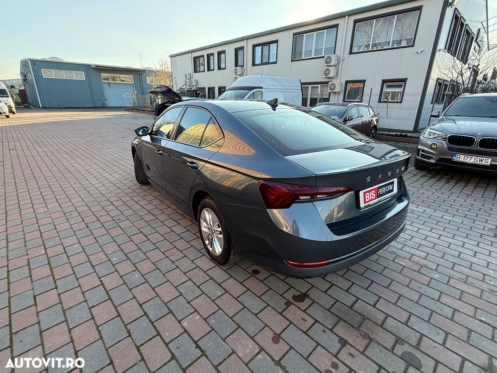 Skoda Octavia 2.0 TDI DSG Ambition - 11