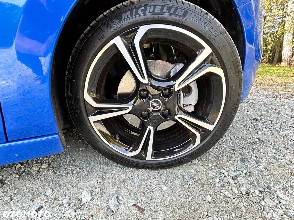 Opel Corsa 1.2 GS Line S&S - 10