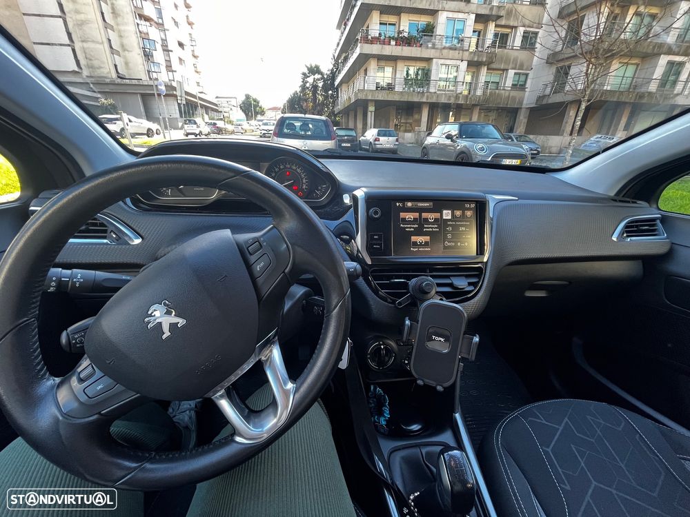 Peugeot 2008 PureTech 110 Stop&Start Style - 5