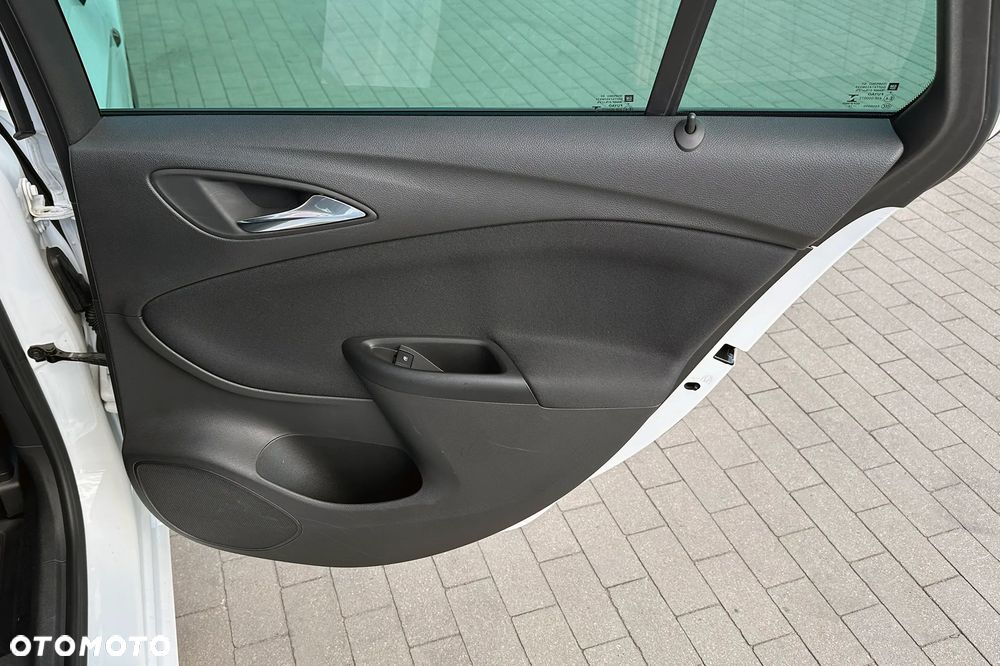 Opel Astra - 34