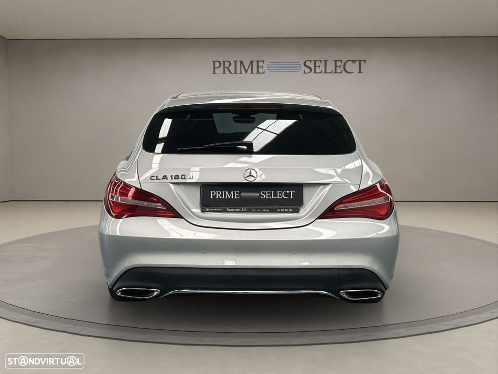 Mercedes-Benz CLA 180 d Shooting Brake - 4