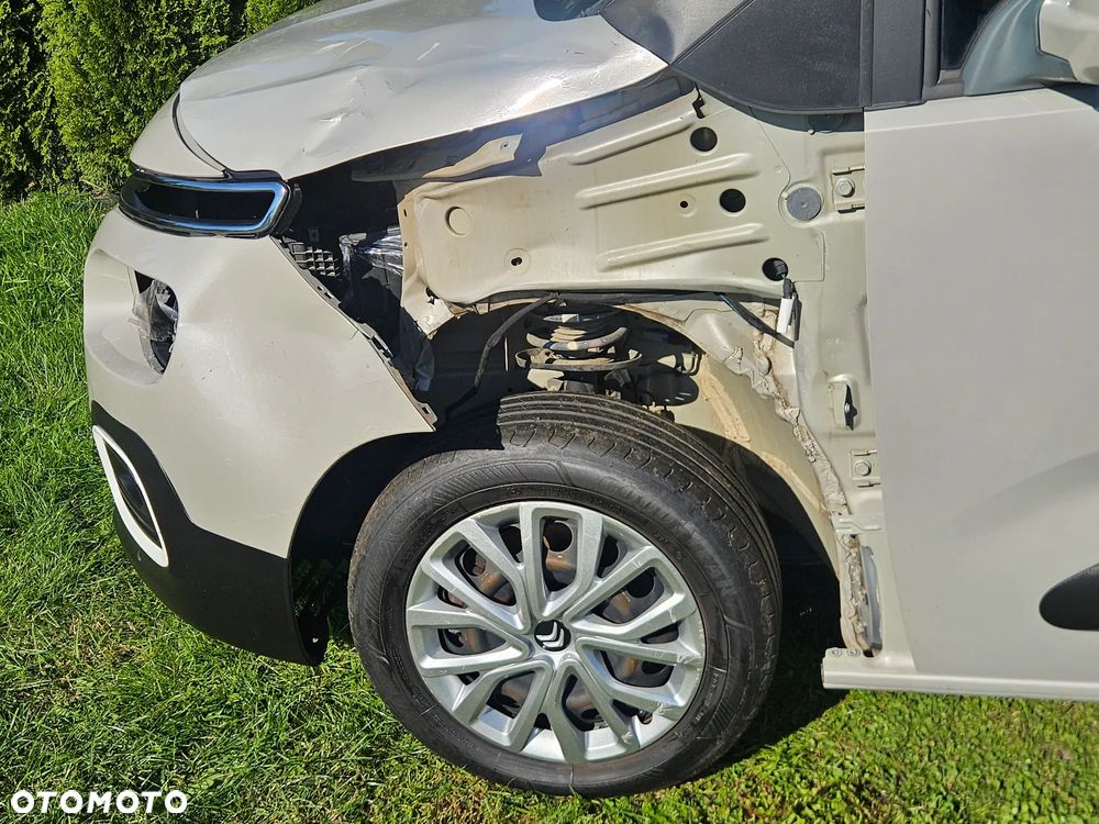 Citroën Berlingo XL 1.2 PureTech Live Pack S&S (7-os.) - 9