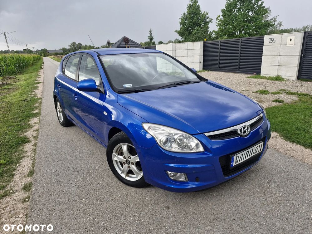 Hyundai i30 1.6 CRDi Classic + - 1