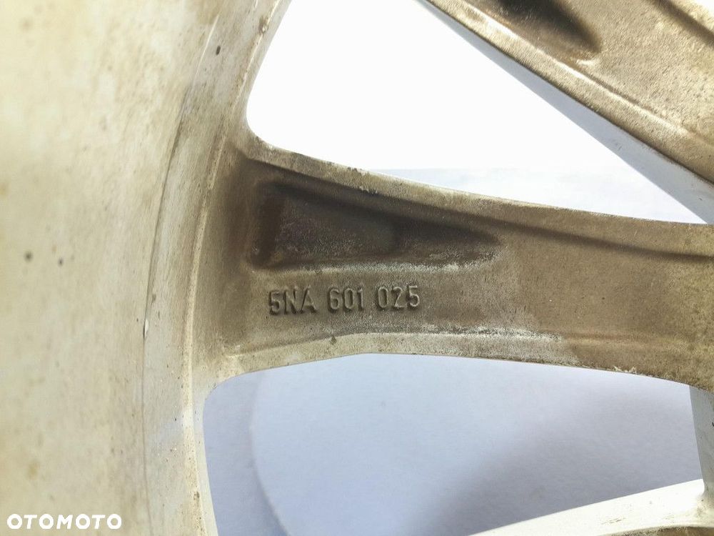 VW TIGUAN II FELGA ALUMINIOWA 5X112 7JX17 ET40 5NA601025 - 7