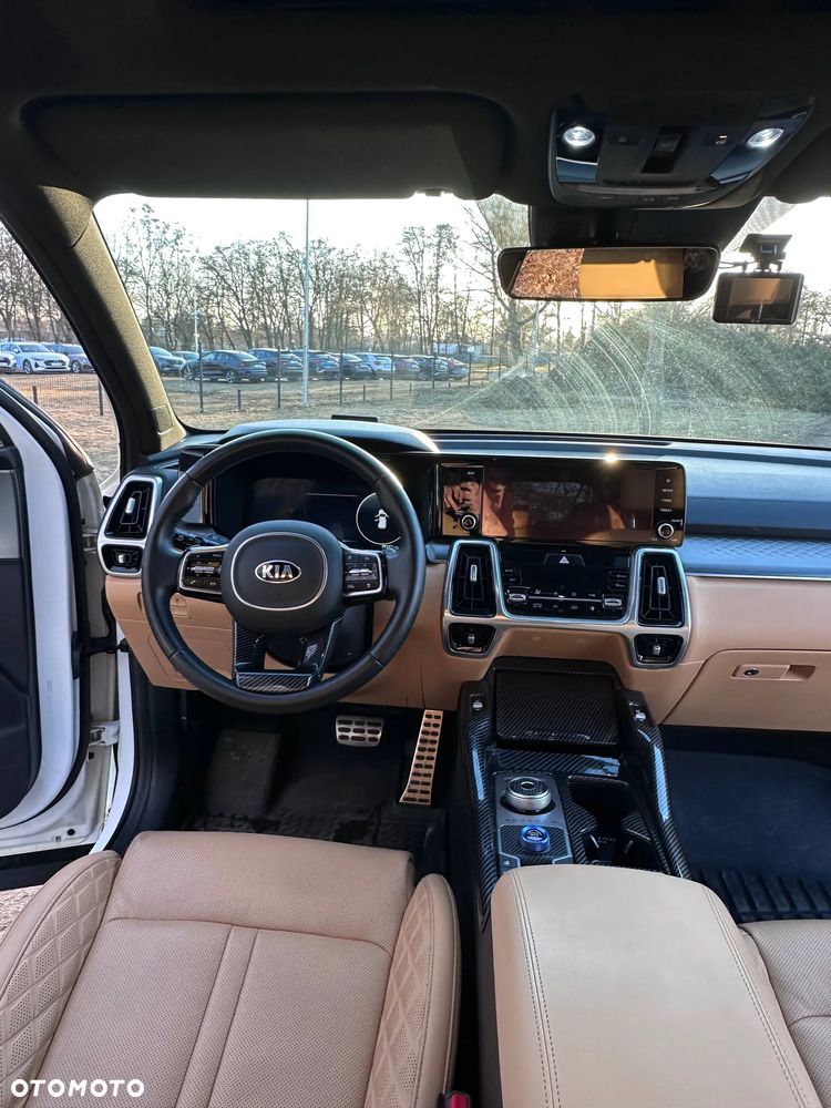 Kia Sorento - 16