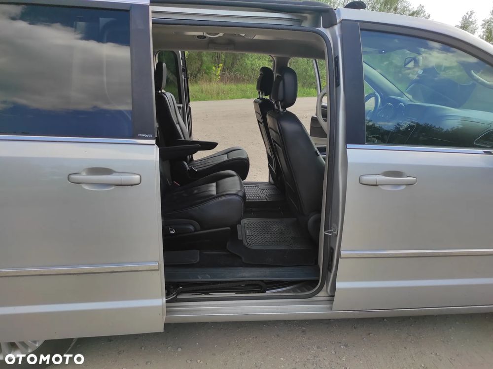 Lancia Voyager 2.8CRD Gold - 8