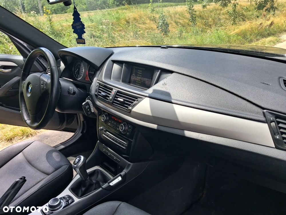 BMW X1 sDrive16d xLine - 12