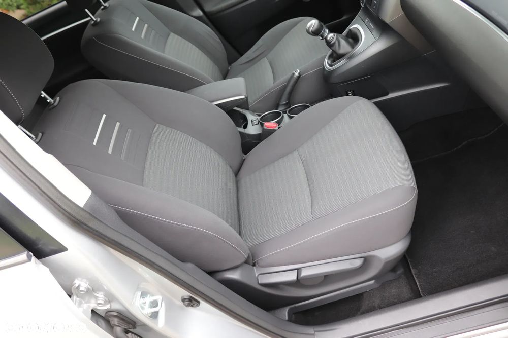 Toyota Verso 1.8 Premium 7os - 28
