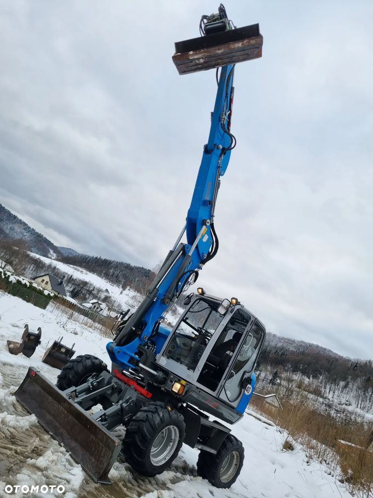 Wacker Neuson EW100 Koparka Kołowa 11 ton. 3x Ramię +ROTOTIL z regulacją szybkości+ Skosowanie Hydr+Pompa ON Łyżki. z Norwegii Jak Nowa z salonu! 2086mtg PERKINS silnik. STABILIZATORY Klima. DEKRA 2026r. Książka serwisowa. Szybkozłącze Hydr. Opcja podpięcia samego wiertła do gleby. - 15