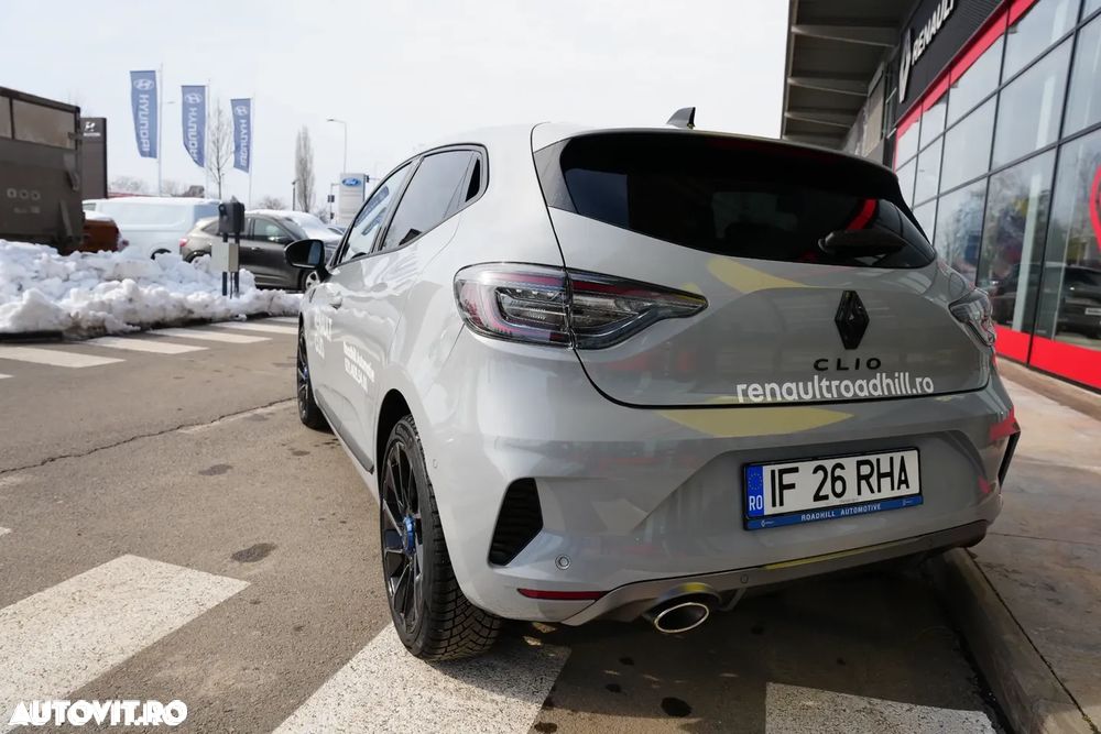 Renault Clio - 10