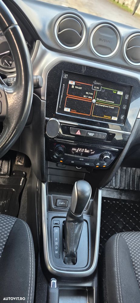 Suzuki Vitara 1.4 Boosterjet Mild-Hybrid 6AT Passion - 9