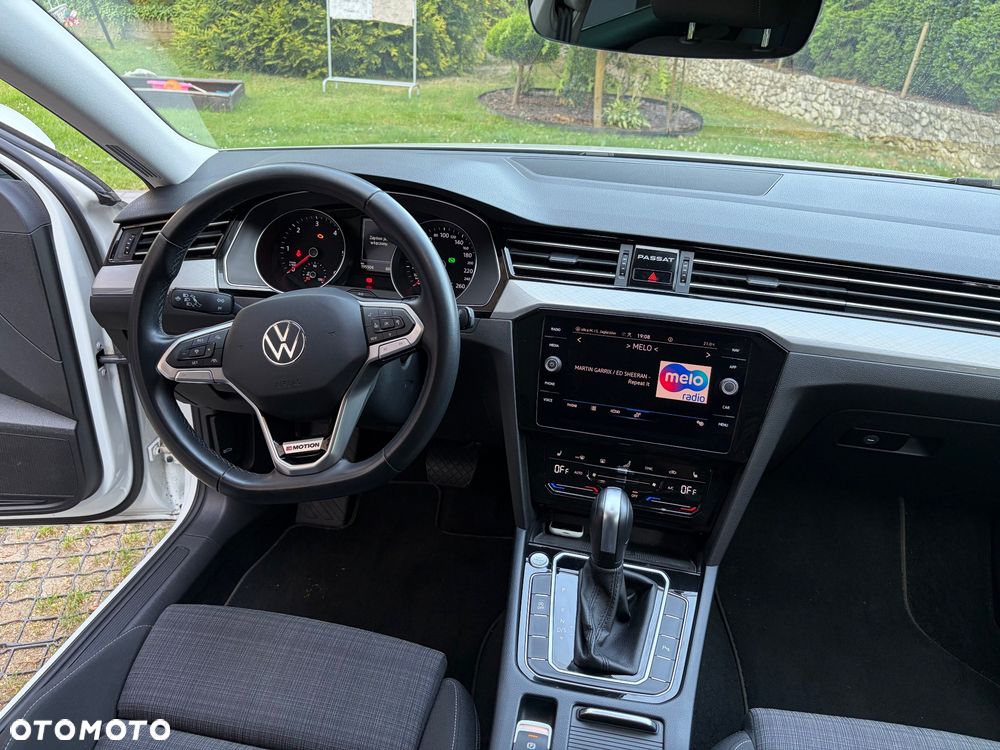 Volkswagen Passat 2.0 TDI SCR DSG 4Motion Business - 25