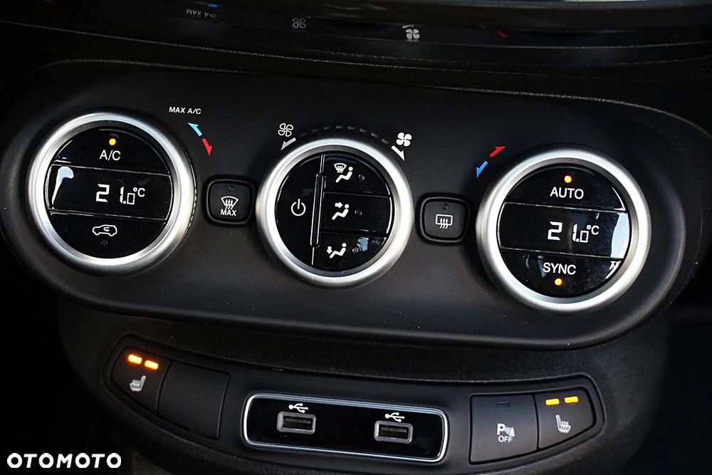 Fiat 500X 1.6 Multijet 4x2 S&S DCT Sport - 37