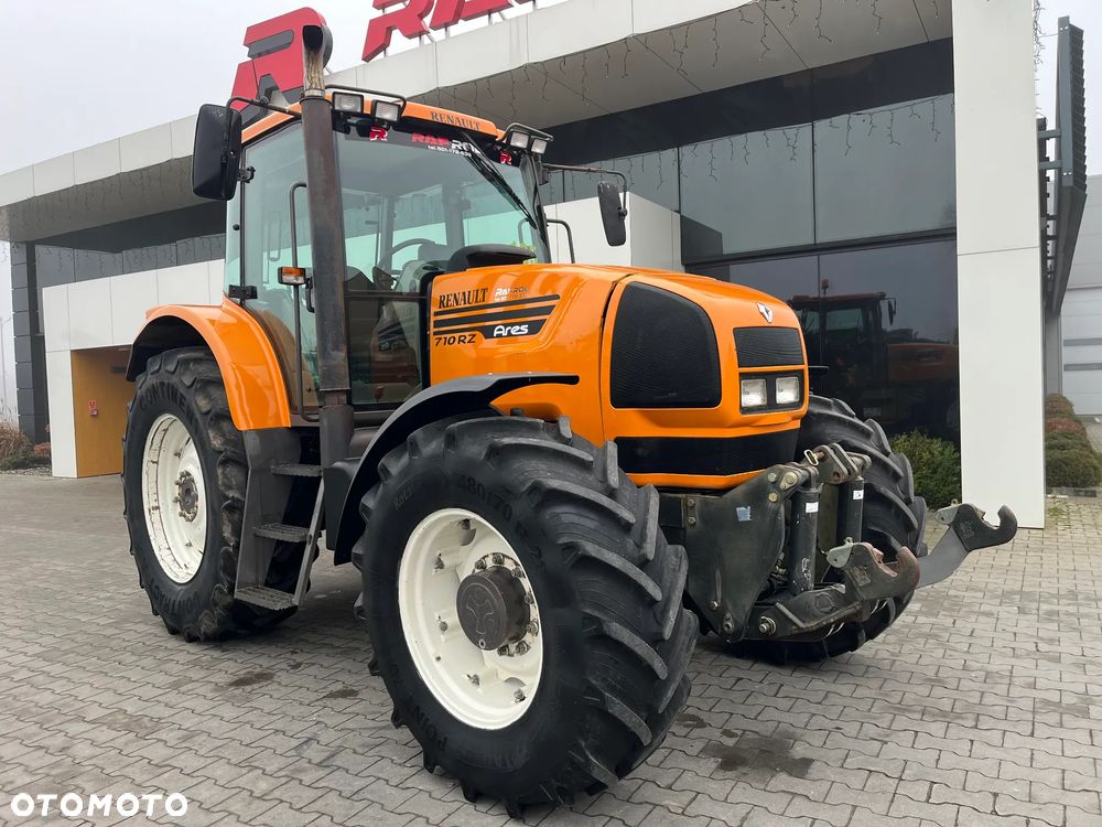 Renault Ares 710 RZ - 2