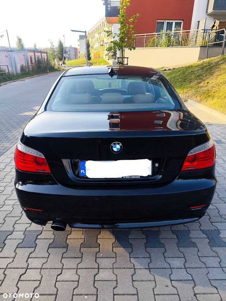BMW Seria 5 520i - 2
