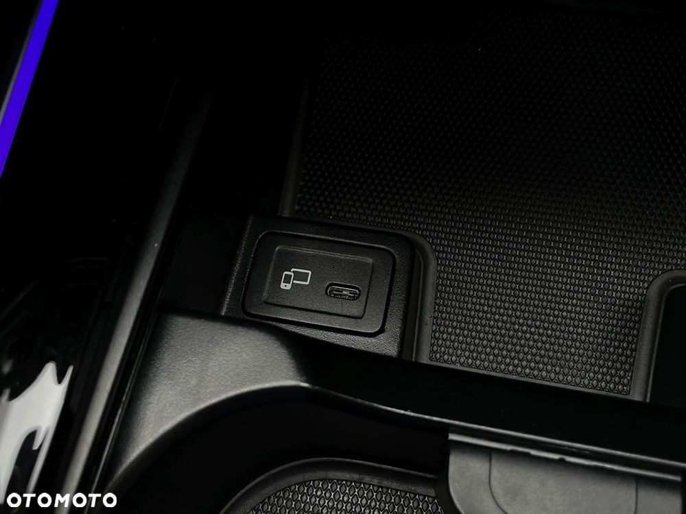 Mercedes-Benz GLA 250 AMG Line - 37