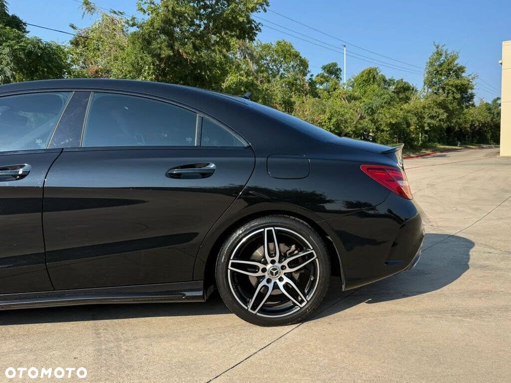 Mercedes-Benz CLA 250 4Matic 7G-DCT Sport - 11