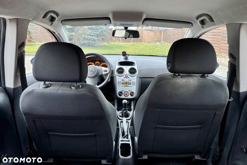Opel Corsa 1.4 16V - 17