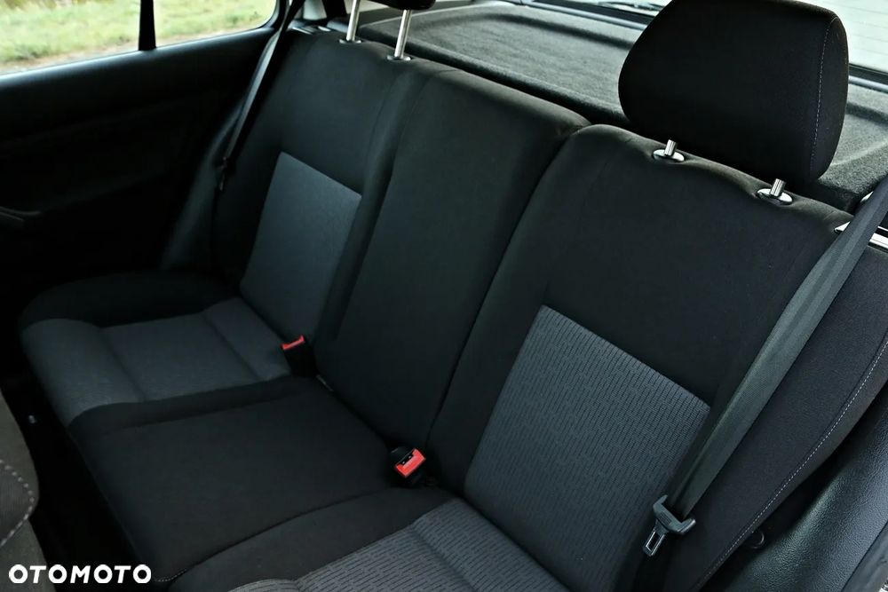 Volkswagen Golf 1.6 Comfortline - 7