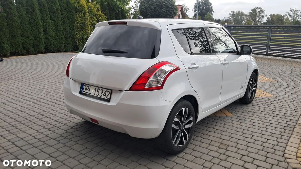 Suzuki Swift - 3