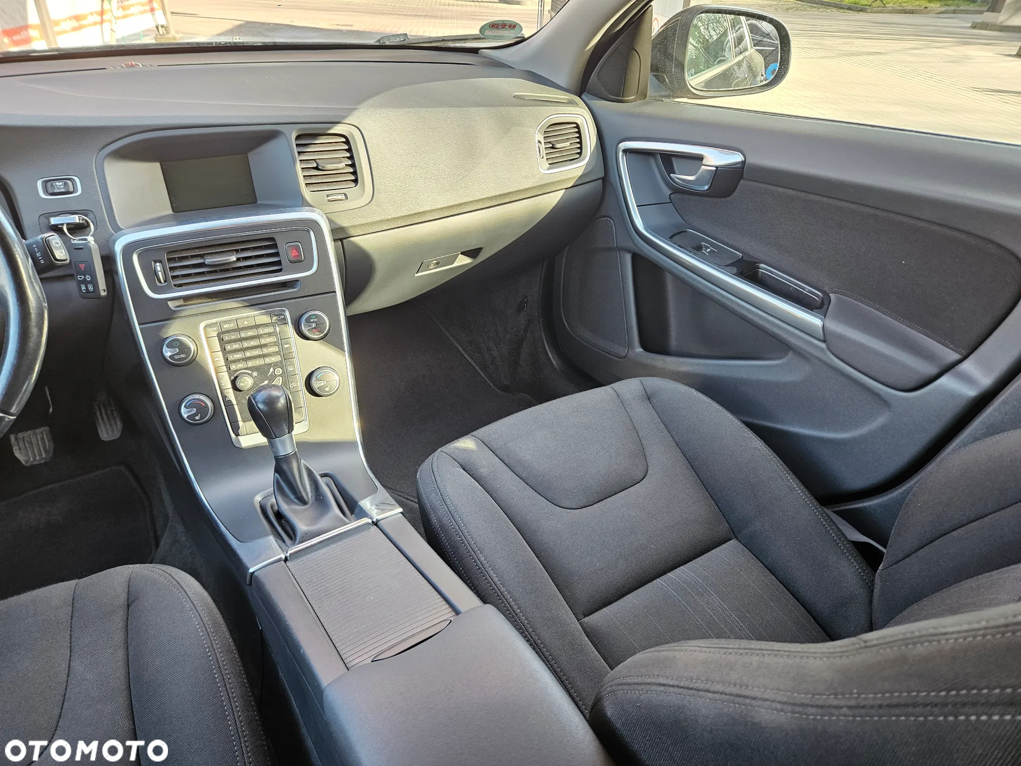 Volvo V60 D2 Base - 10