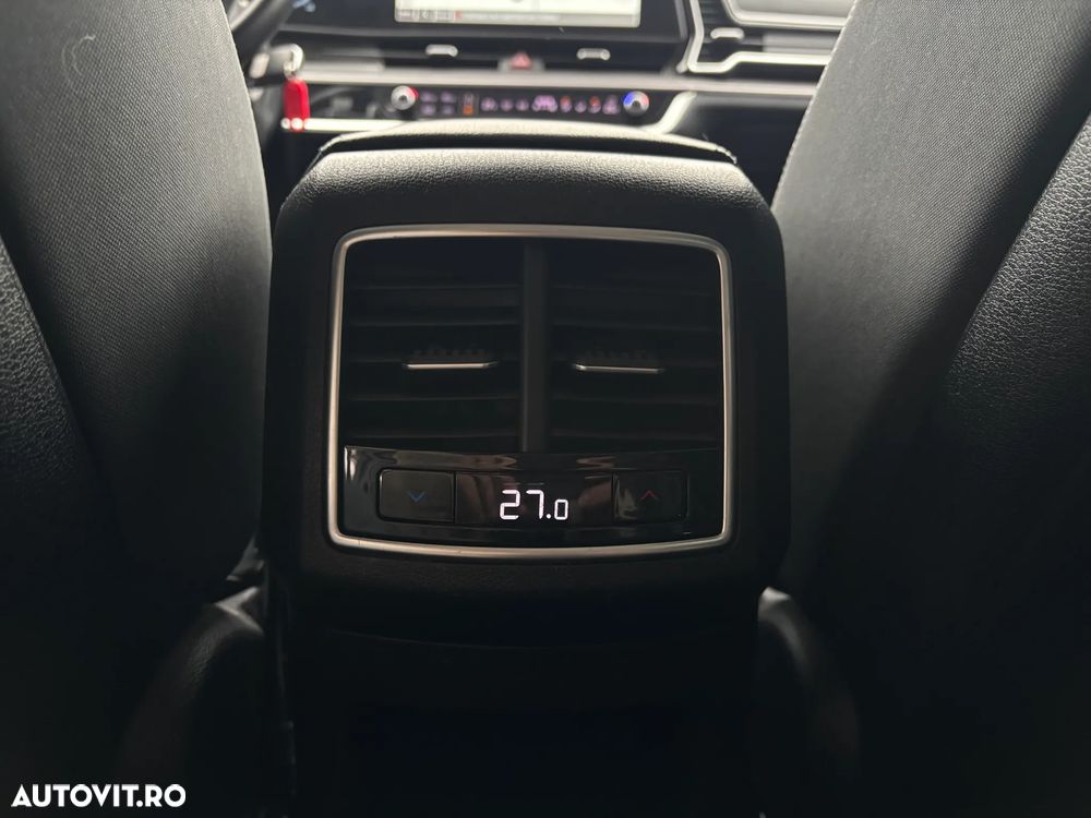 Kia Sportage 1.6 T-GDI HEV 6AT 4x2 Style - 33