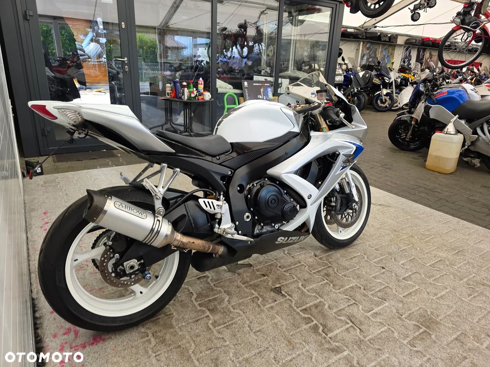 Suzuki GSX-R - 7