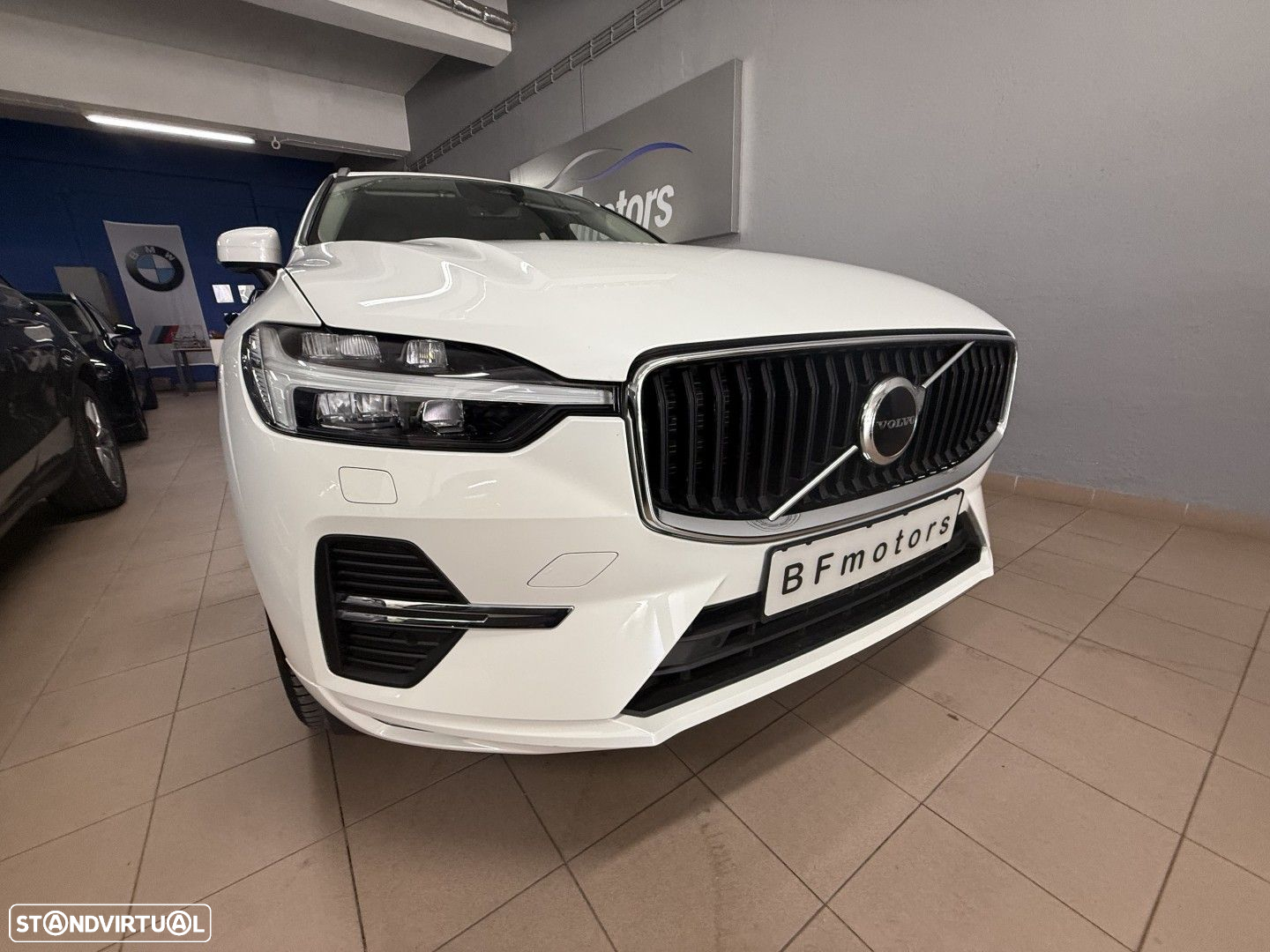 Volvo XC 60 2.0 B4 Core - 25