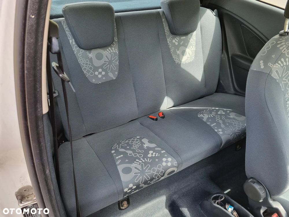 Ford KA 1.2 Trend - 16