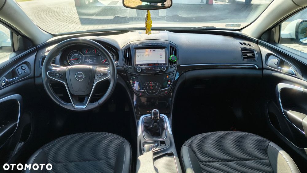 Opel Insignia - 11