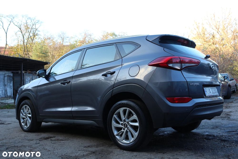 Hyundai Tucson 1.7 CRDI BlueDrive Design 2WD DCT - 16