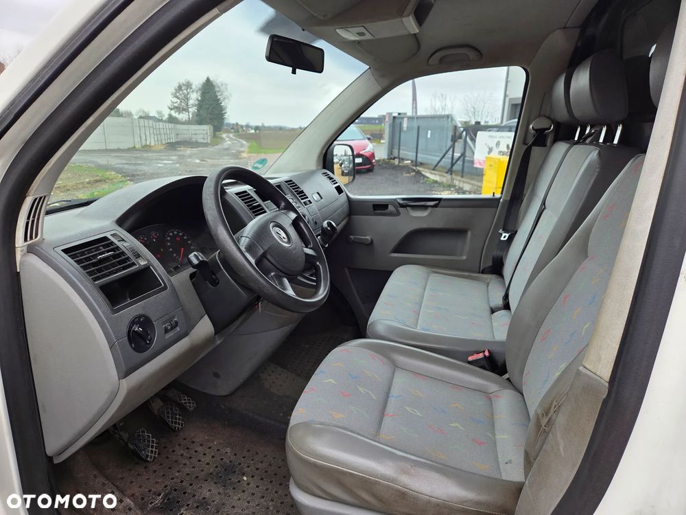 Volkswagen Transporter - 12