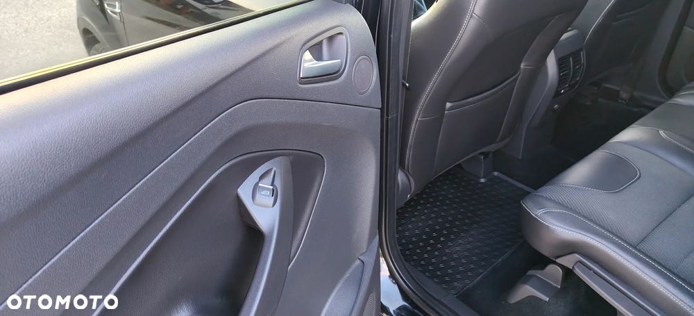 Ford Kuga 2.0 TDCi 4x4 Titanium - 16