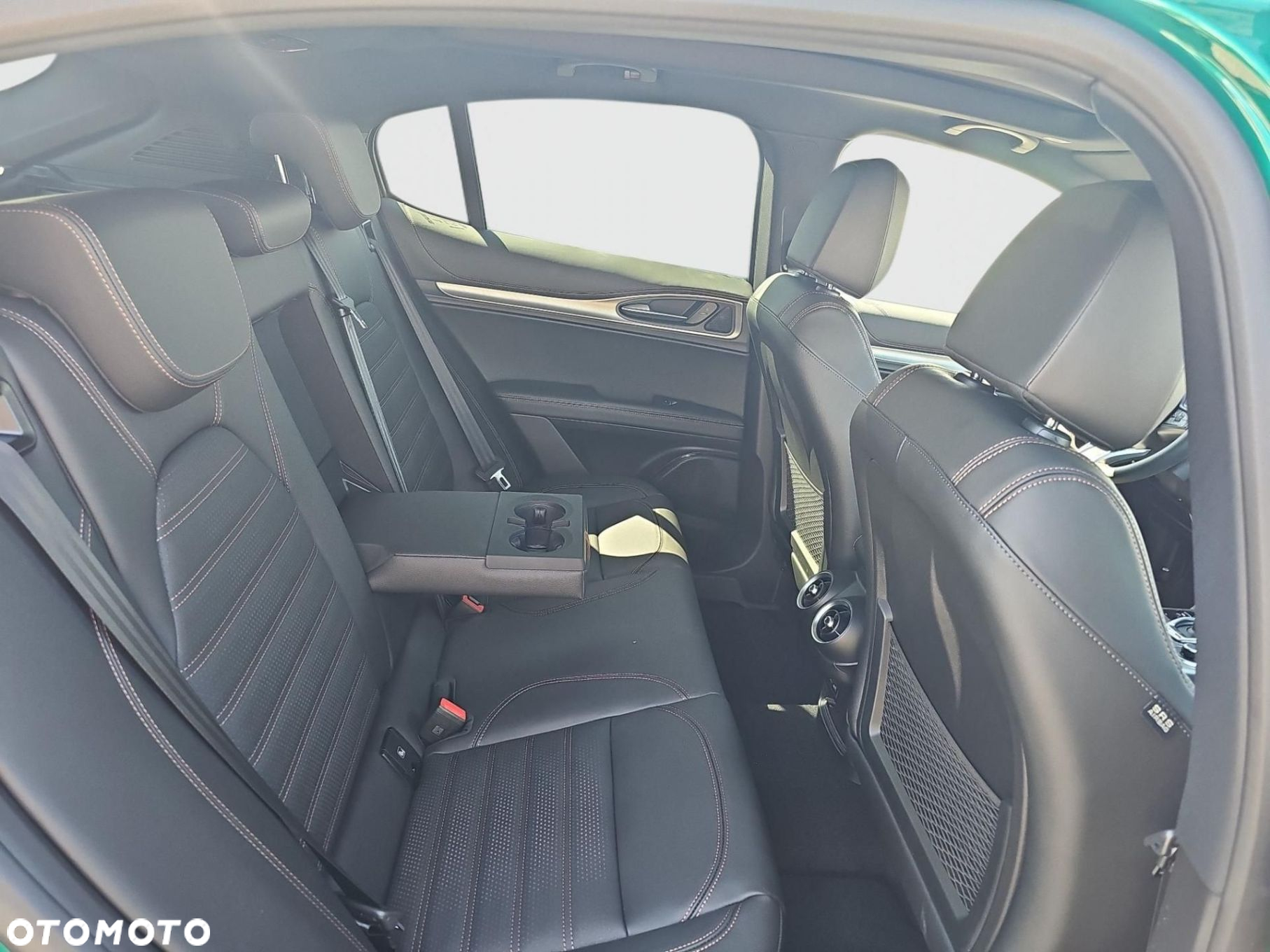 Alfa Romeo Stelvio - 18