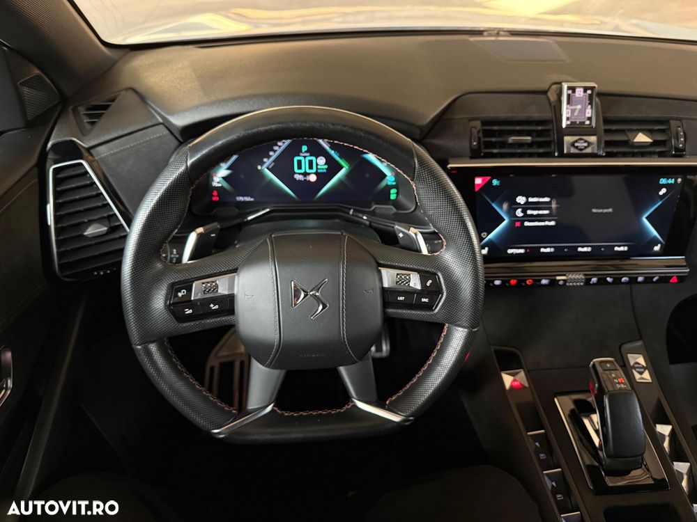 DS Automobiles DS 7 Crossback 1.6 PHeV FWD 225 EAT8 PERFORMANCE LINE + - 11
