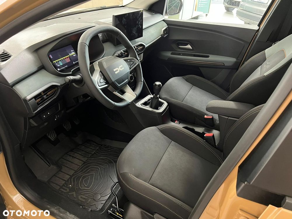 Dacia Sandero - 8